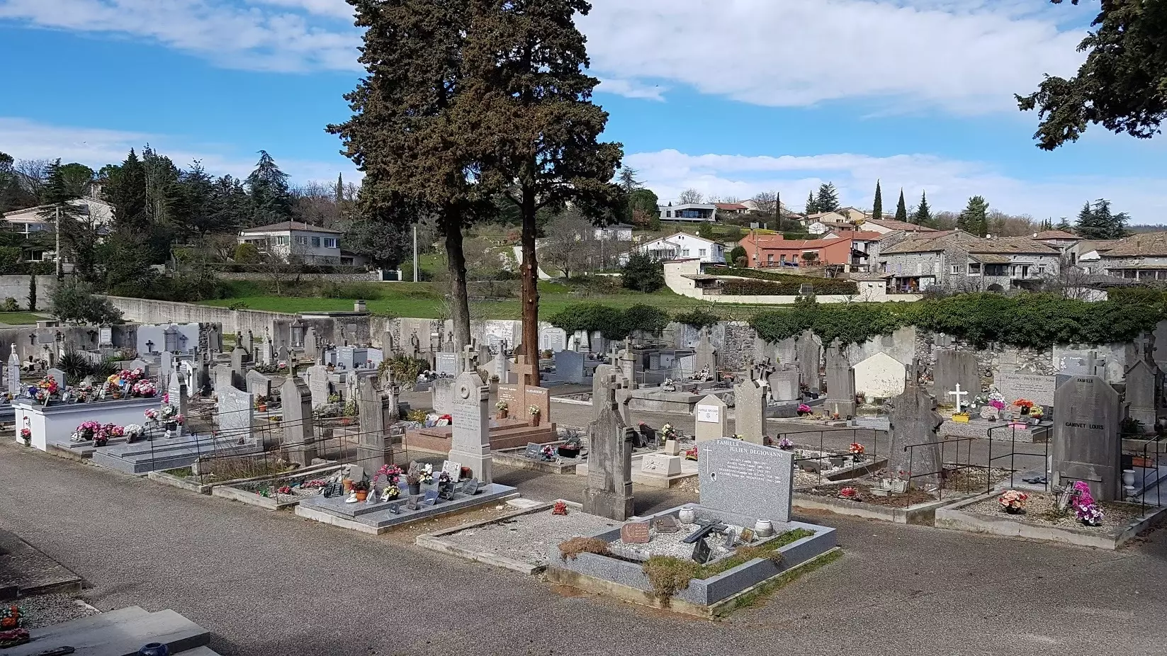 Cimetière de Lavilledieu en Ardèche